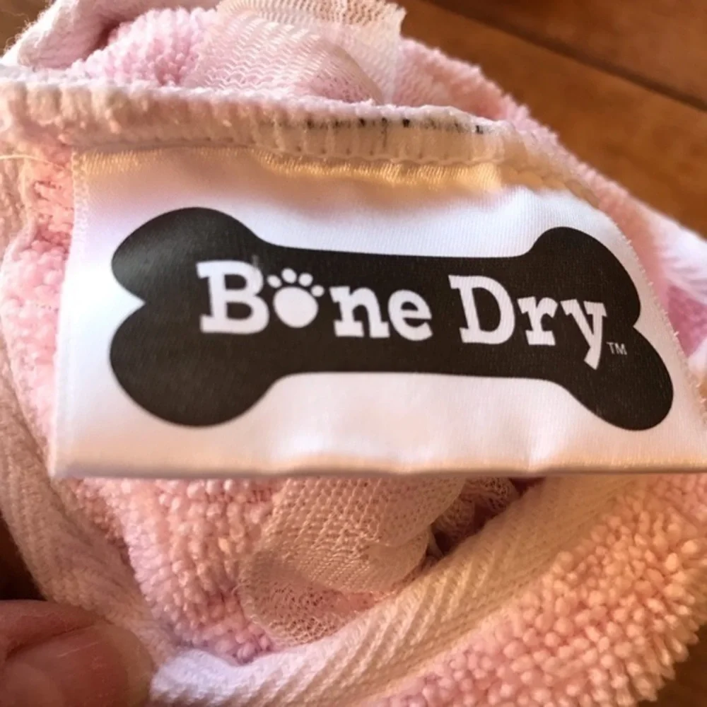 Excello Pink Dog Towel with Bone Applique and 2 Bone Dry Pink Wash/drying Mitts